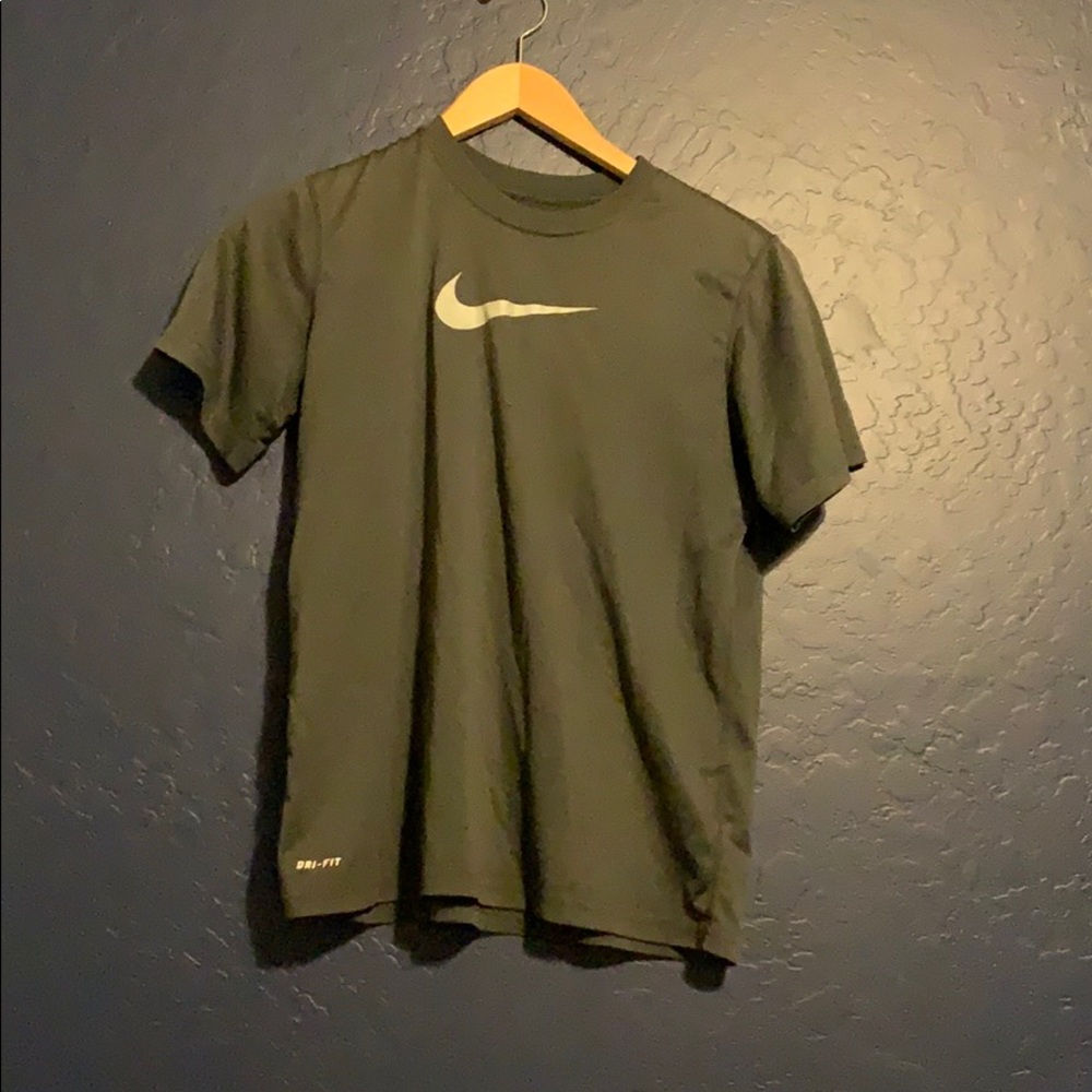 Nike athletic t-shirt